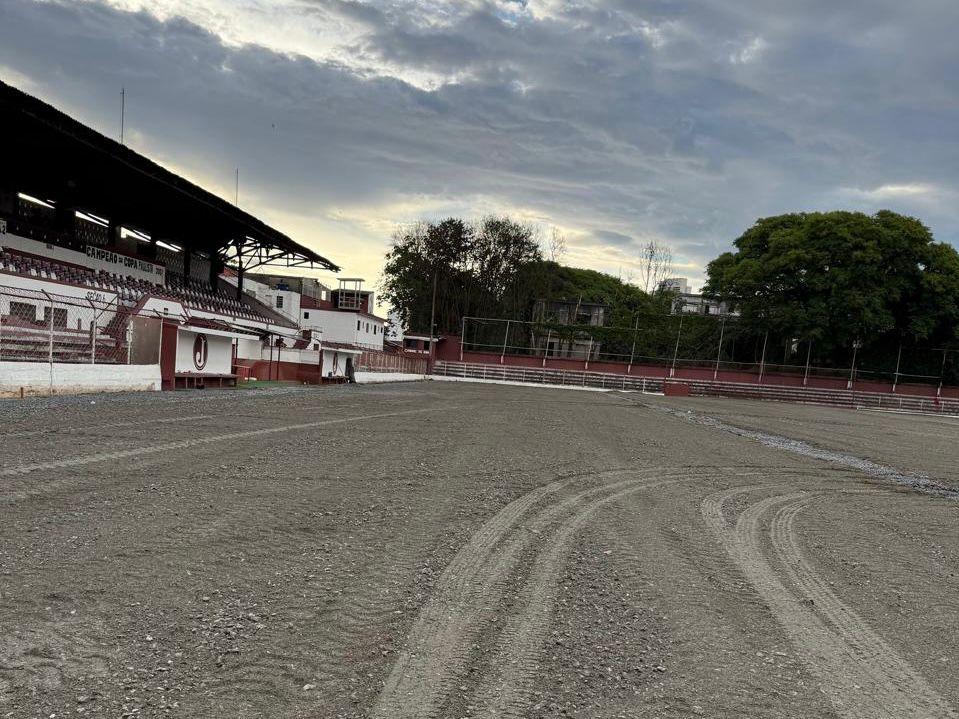 Soccer Grass firma parceria com o Clube Atlético Juventus para reforma em seu gramado