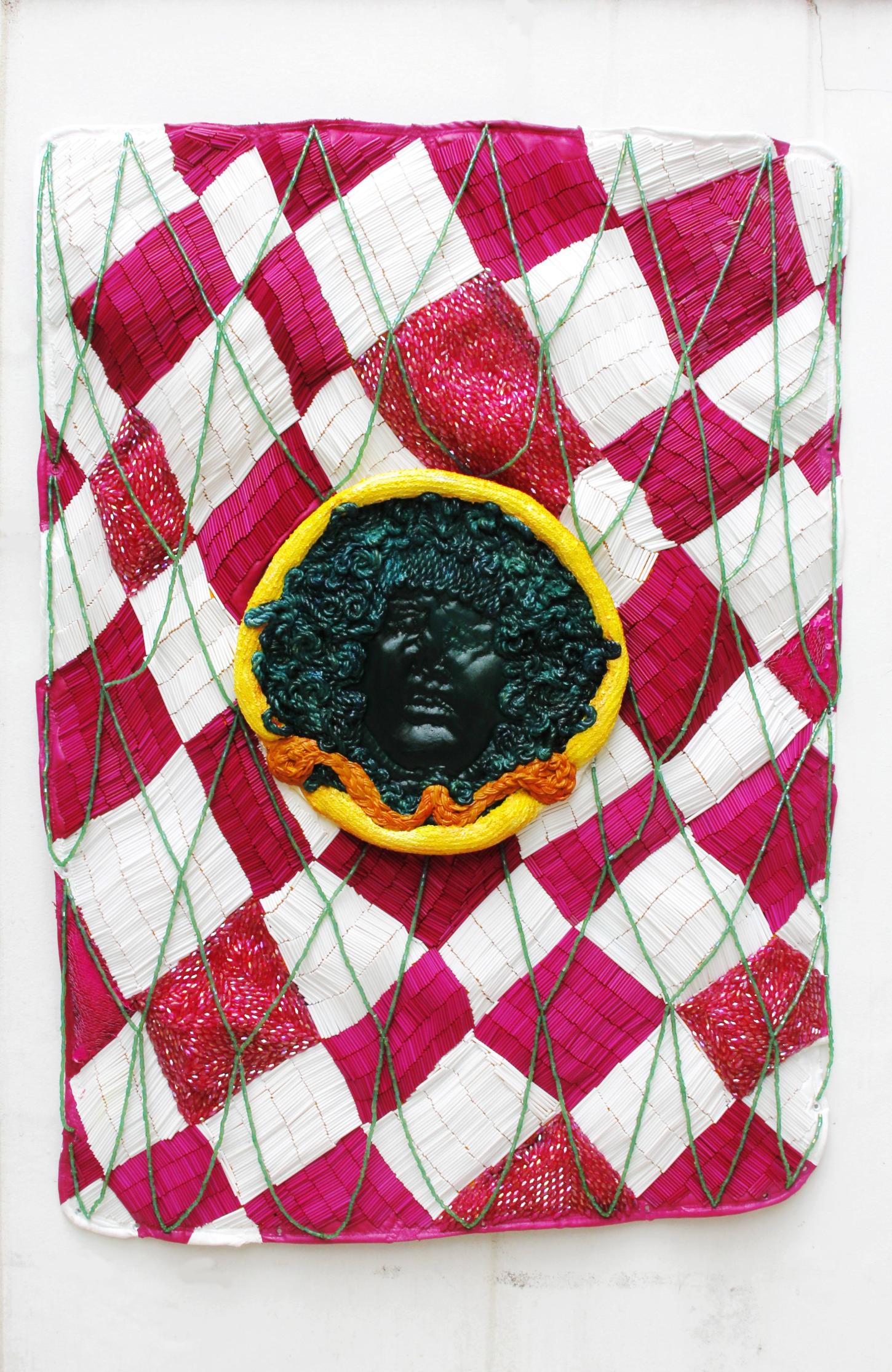 Exposição “Um delírio de carnaval: unir o improvável e celebrar o mistério” reúne obras de Bruna Amaro, Clarice Cunha, Paloma Mecozzi, Rafaela Foz e Sandra Lapage