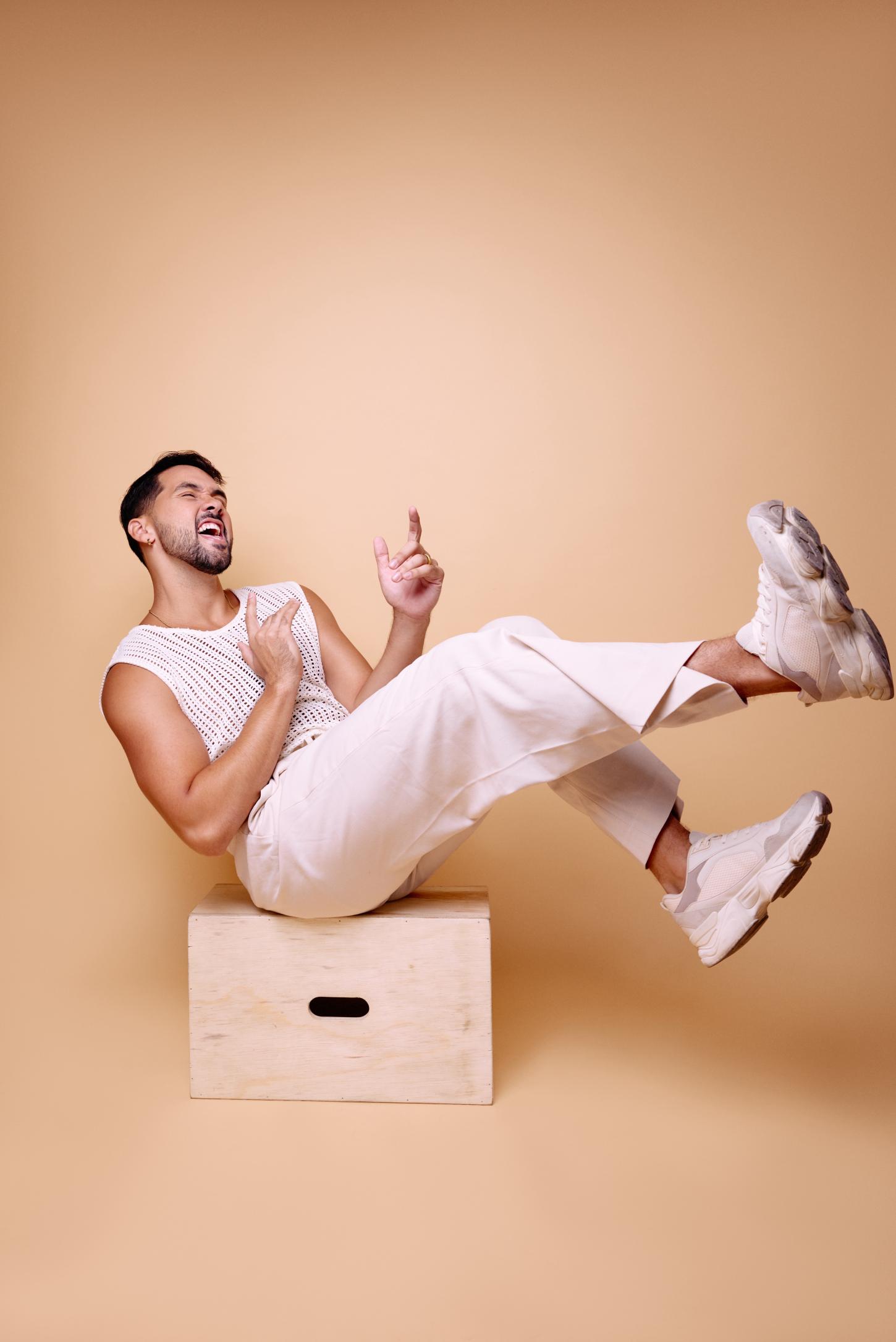 Artista santista radicado nos EUA lança EP que exalta a brasilidade e o “molho” nacional