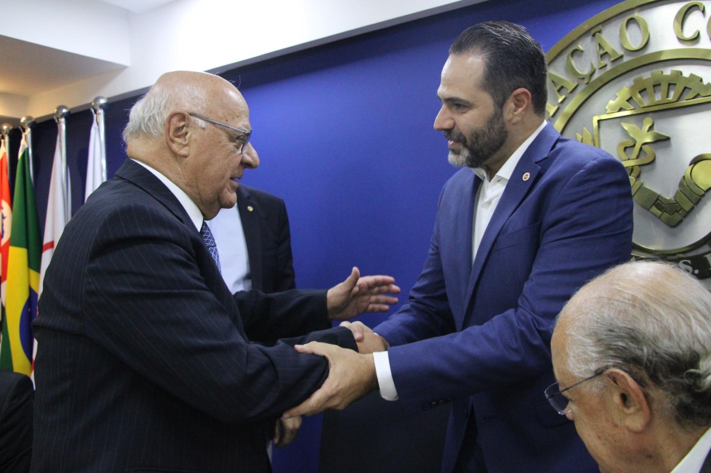 Associação Henry Ford toma posse em conselho da ACSP