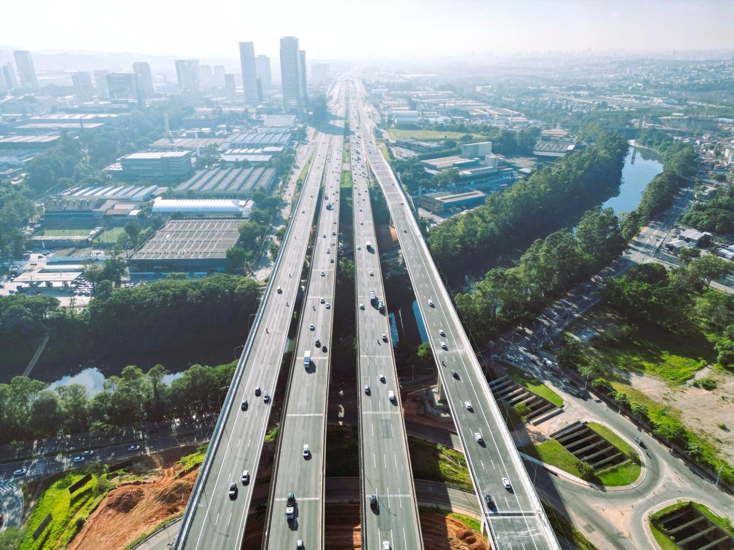 Concessionária libera Nova Ponte Guilherme de Almeida sobre o Rio Tietê no sentido Capital