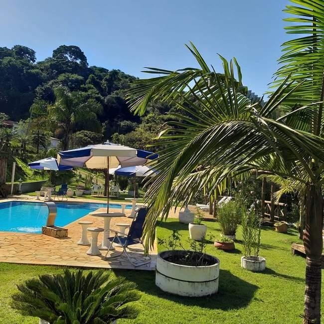 Centenária Festa de Santa Cruz é uma ótima dica para explorar a beleza de Monte Alegre do Sul no feriado