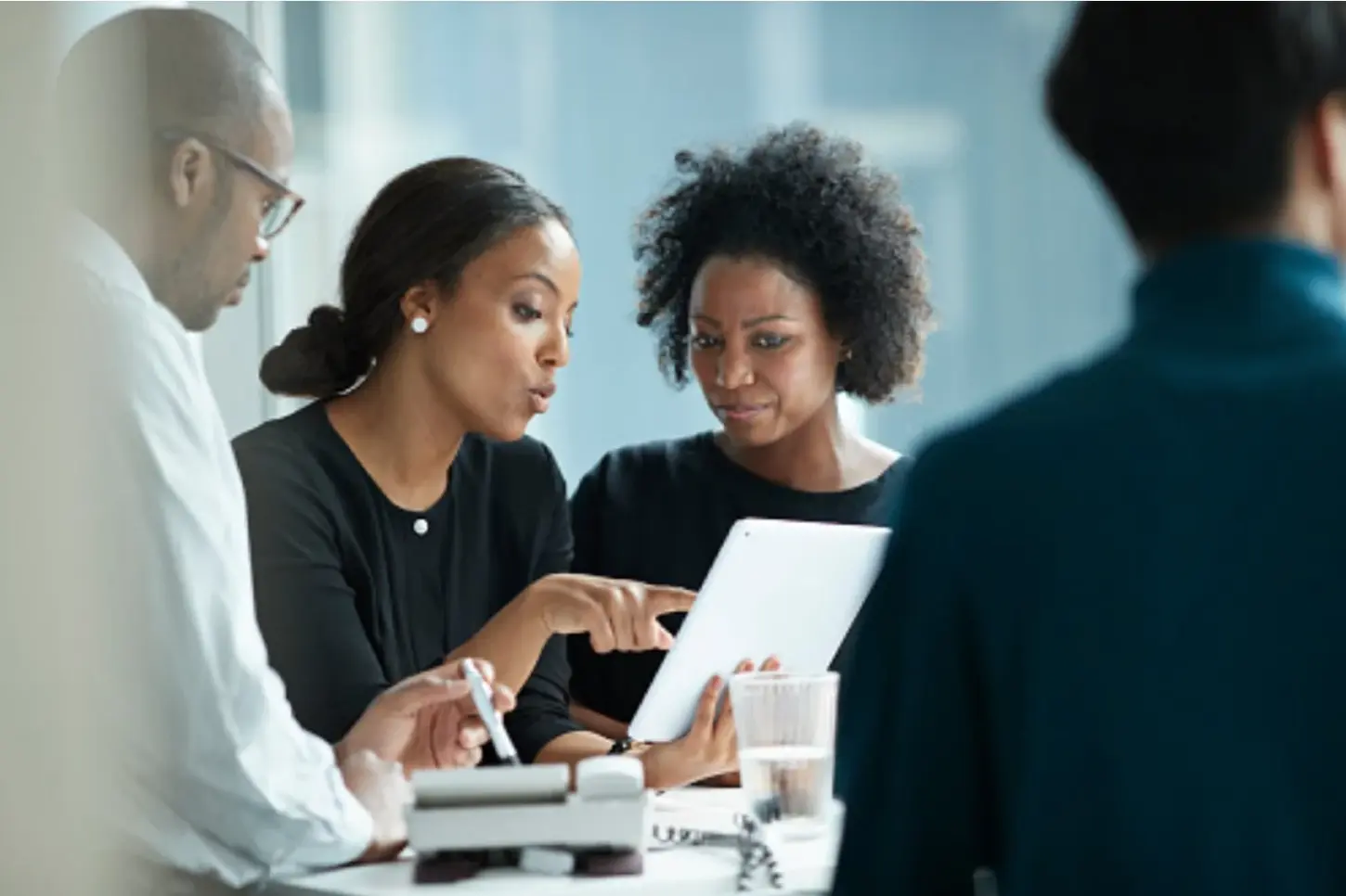 Empreendedorismo feminino cresce no Brasil, mas avanço expõe barreiras estruturais