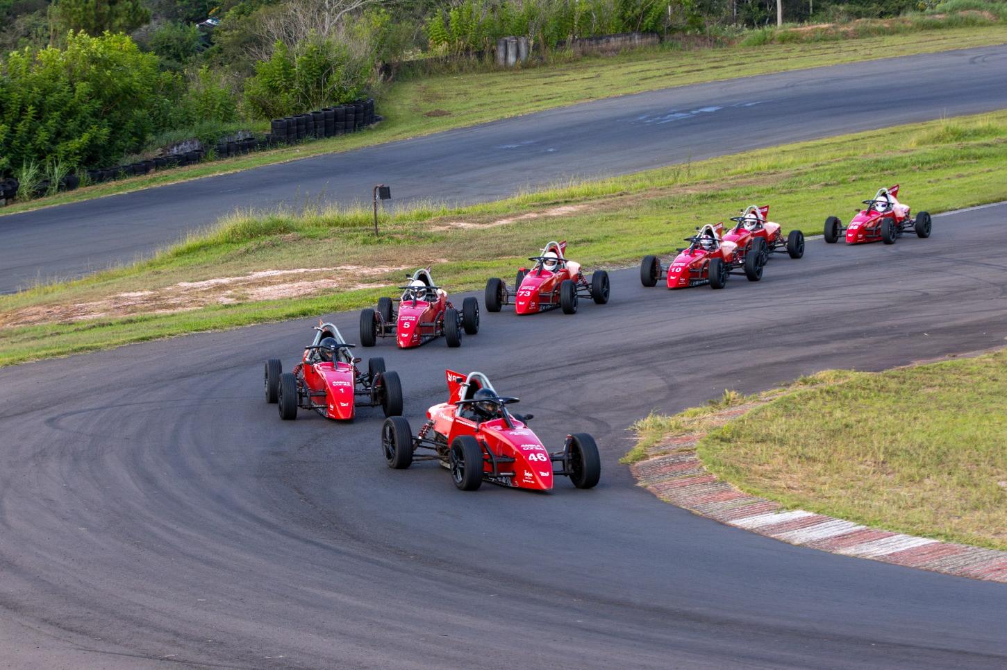 Fórmula Vee movimenta Piracicaba com disputas e formação de novos talentos