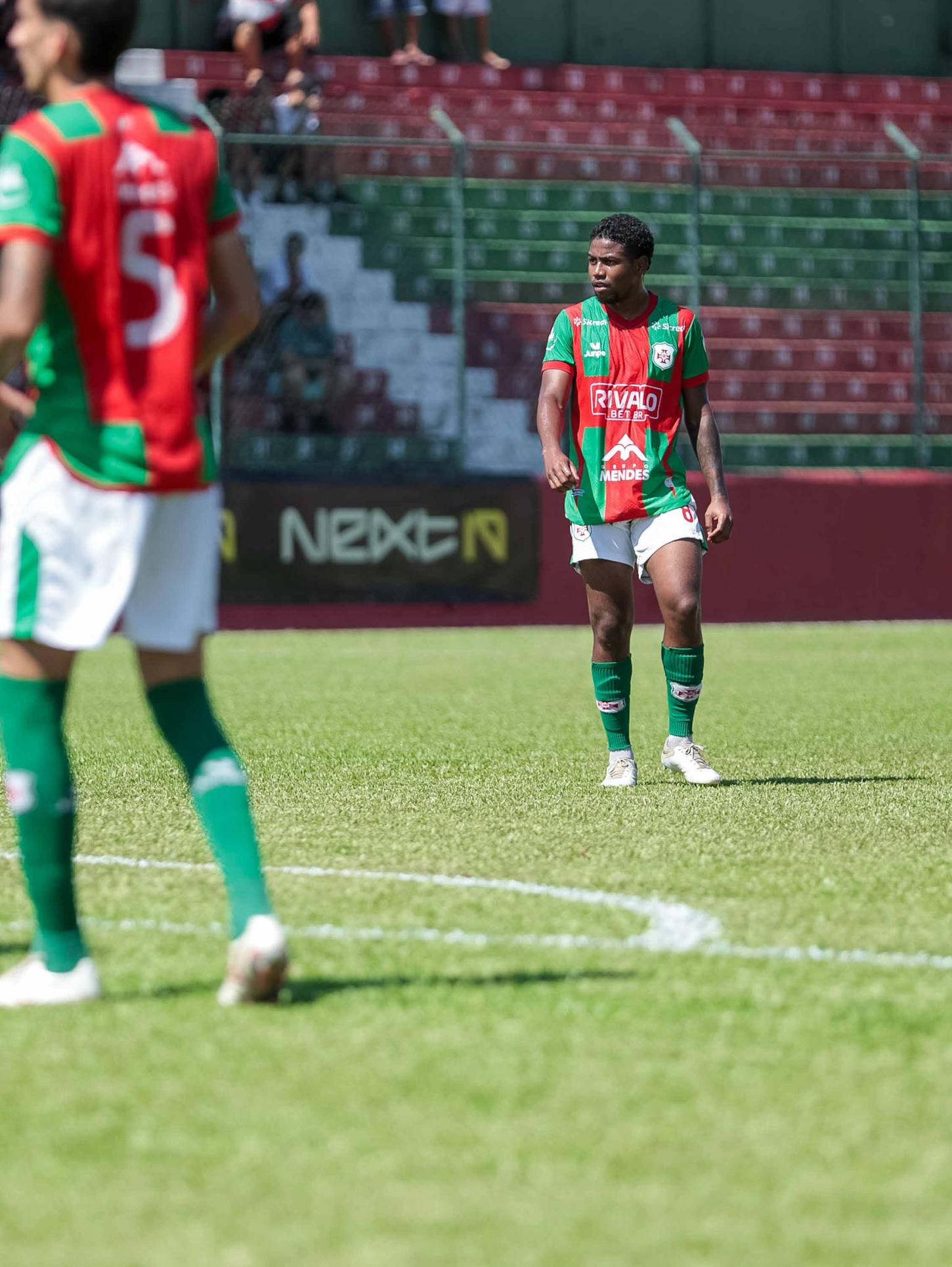 Gabriel Falcão vibra com classificação da Portuguesa Santista
