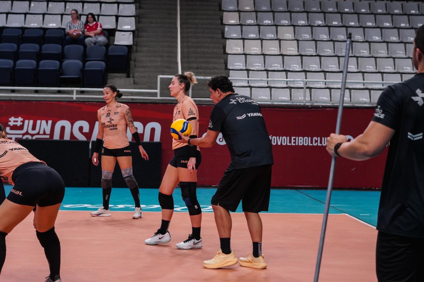   Osasco São Cristóvão Saúde e Gerdau Minas abrem semifinal da Superliga no final da tarde de hoje (13)