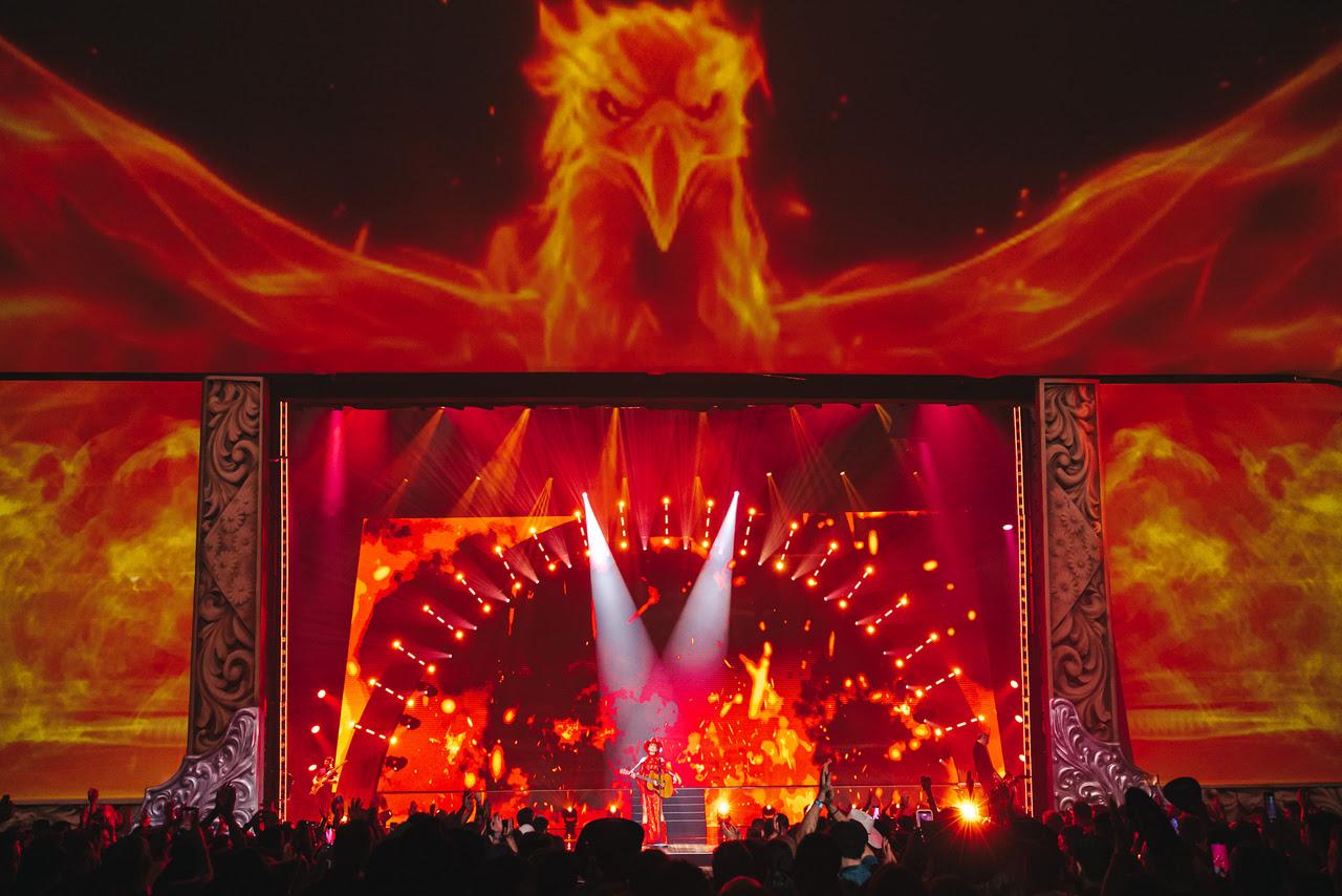 Paula Fernandes celebra gravação de 