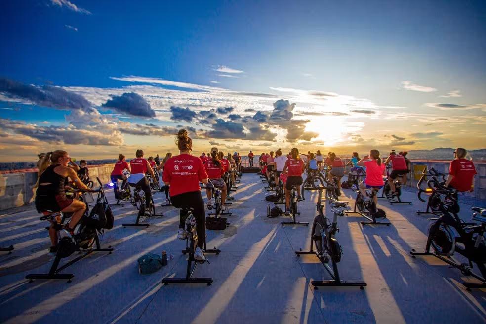 Sunset Bike Sky leva aulas de spinning ao heliponto do Sky Galleria em Campinas