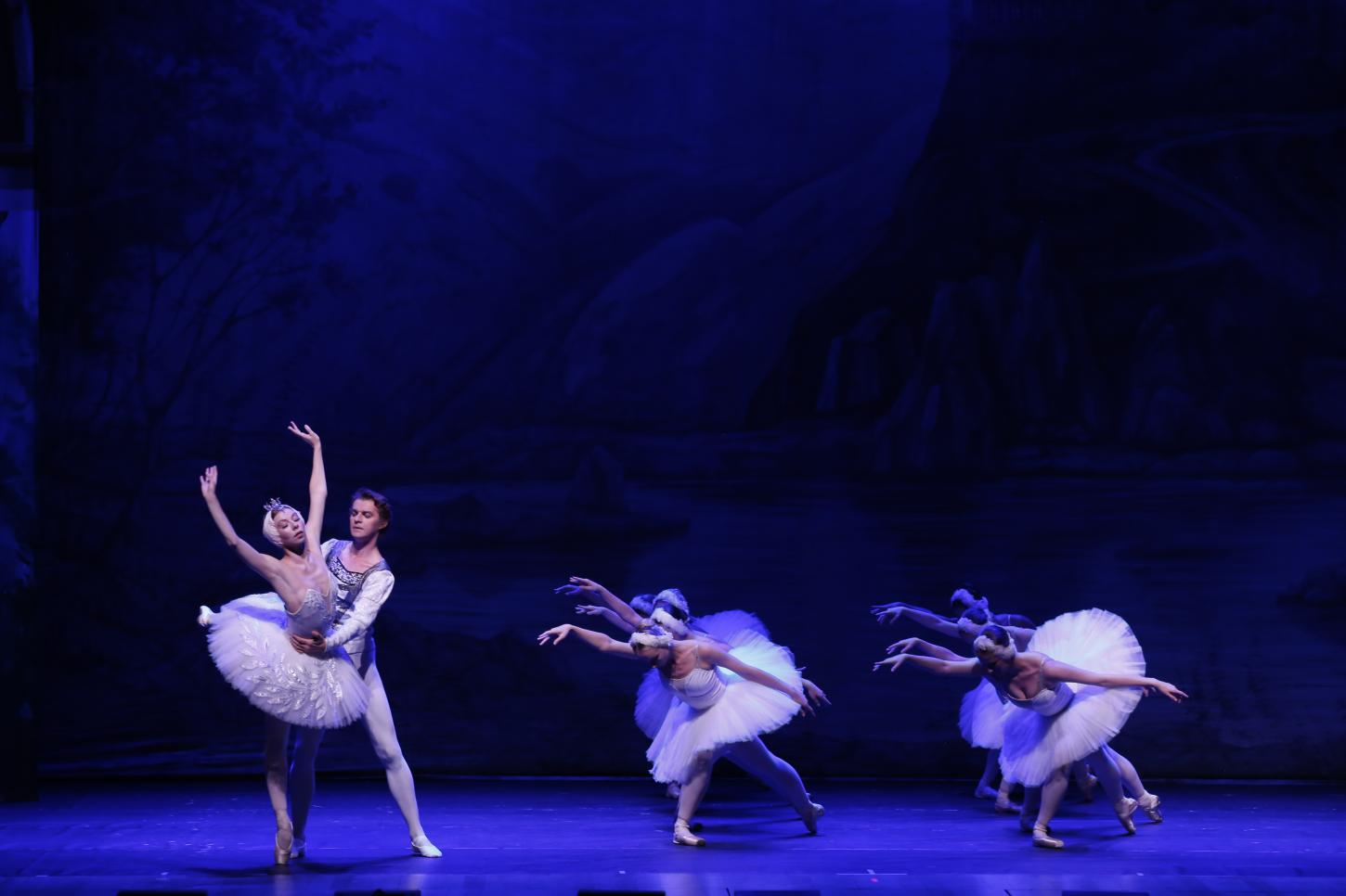 Ballet Clássico de São Petersburgo apresenta “O Lago dos Cisnes” em sessão única em São Paulo