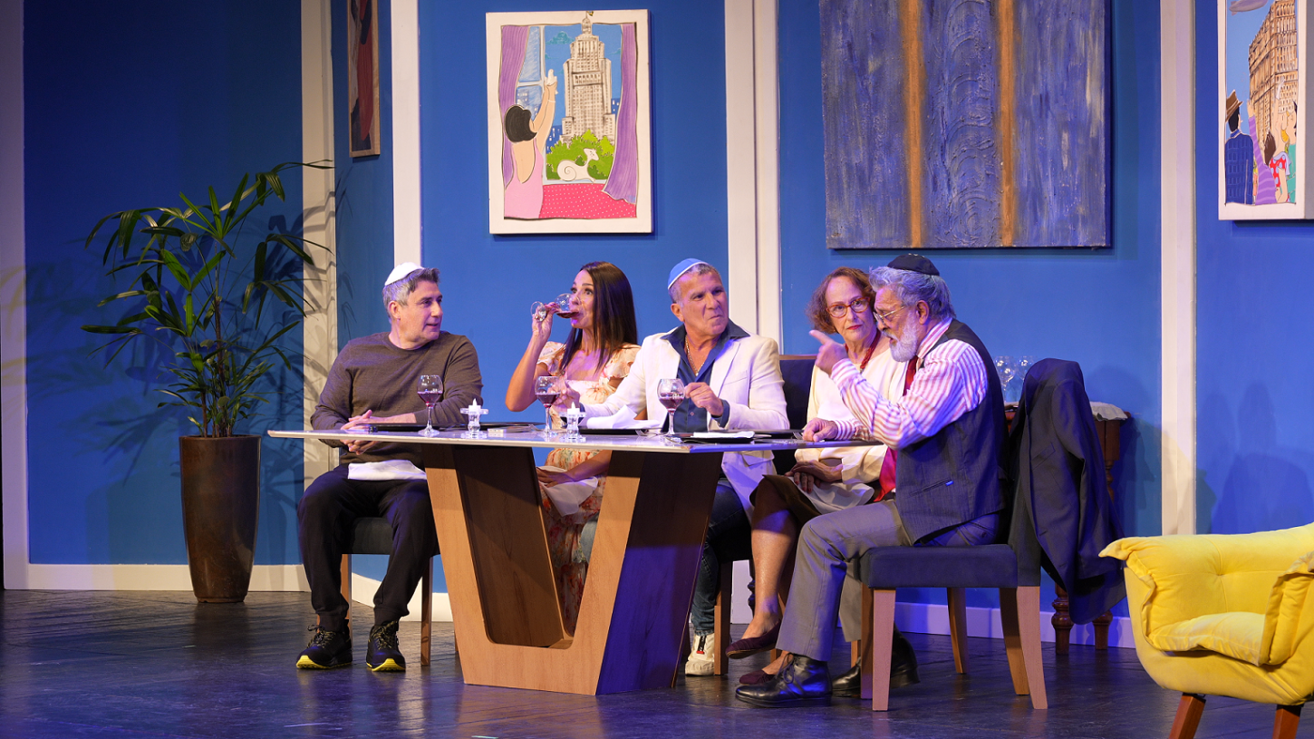 Clássico da comédia nacional, com Eri Johnson, estreia nova temporada, dia 12 de junho, no Teatro UOL