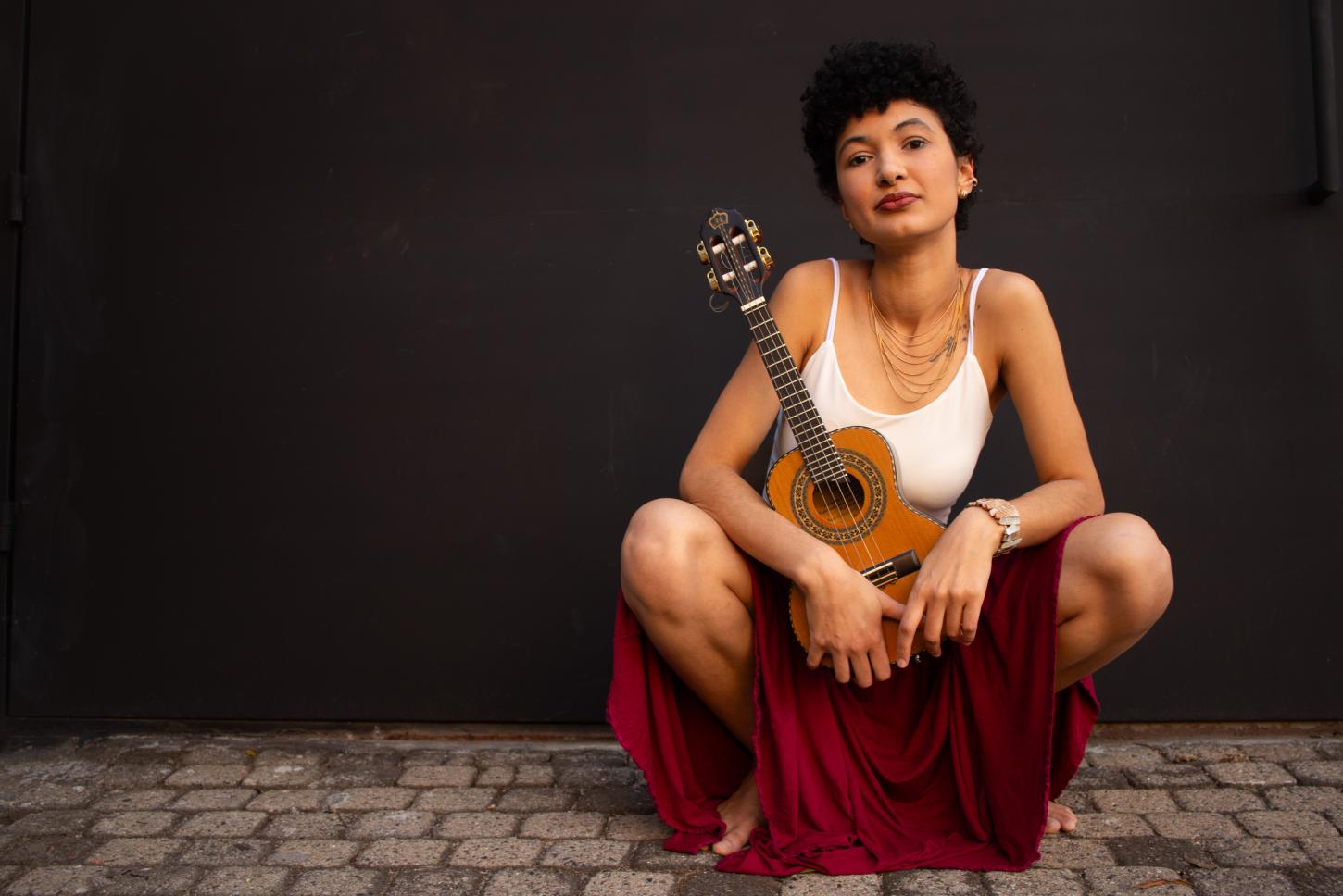 Novas edições do projeto Sonora Brasiliana do Itaú Cultural apresentam Allan Abbadia e Camila Silva