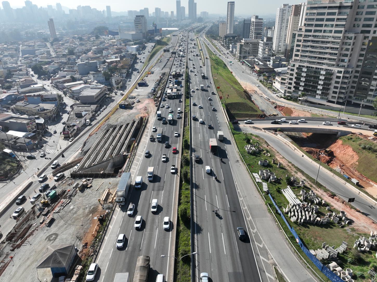 Obras na região do Trevo de Barueri terão intervenção noturna até o fim de maio