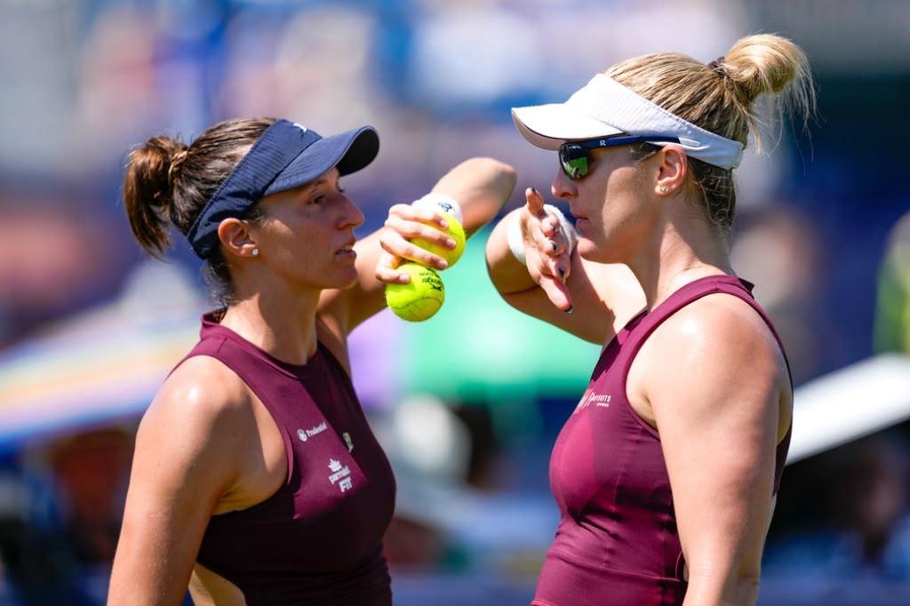 Luisa Stefani alcança, em Eastbourne, sua sétima semifinal da temporada