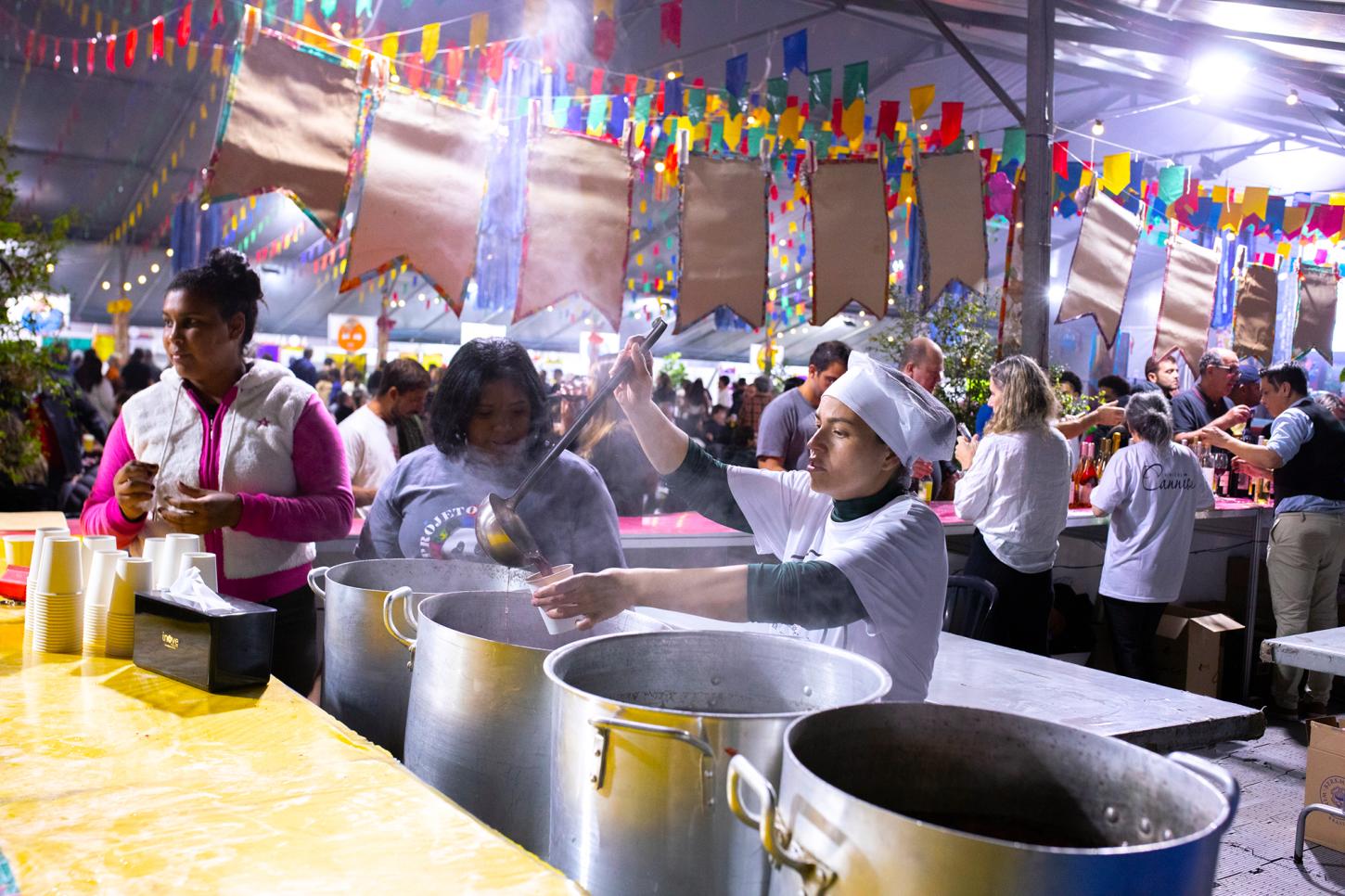 Mais de 80 chefs participam do 14º Arraial Gastronômico do Projeto Buscapé em São Sebastião