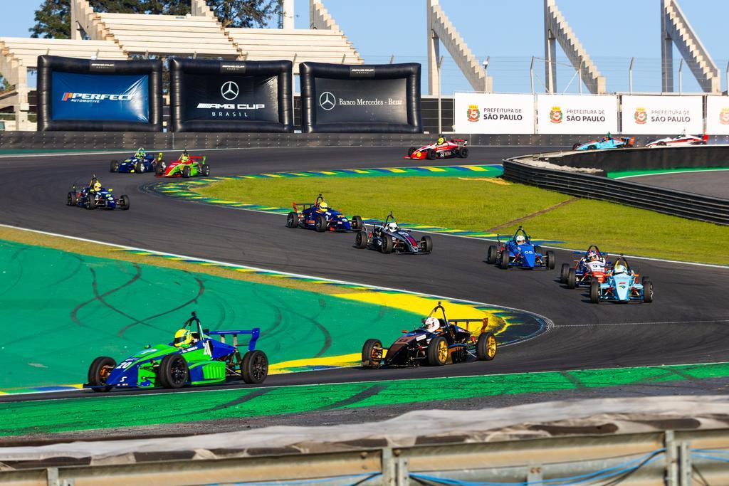 Nadson Weyne e Lélio Assumpção vencem em Interlagos