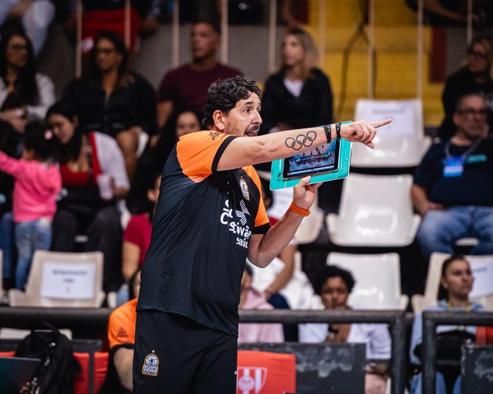 Osasco participa de debate da FIVB sobre novo calendário mundial do voleibol