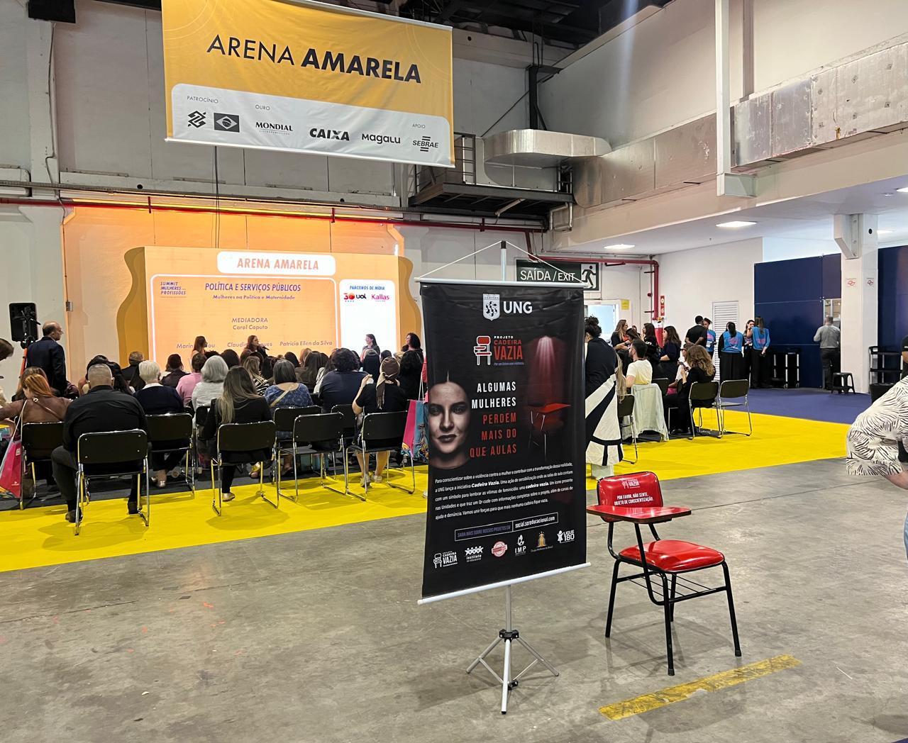 Projeto Cadeira Vazia promove reflexão sobre feminicídio no Summit Mulheres nas Profissões