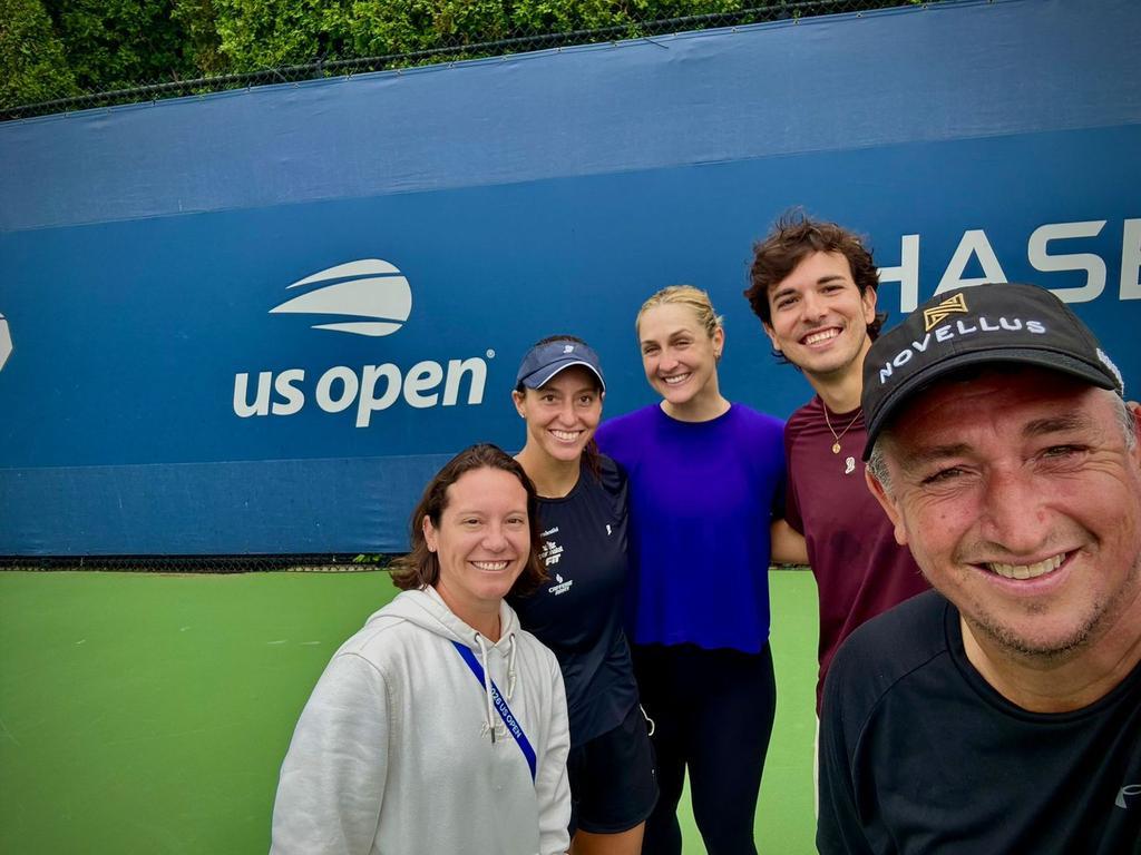 Luisa Stefani estreia com vitória arrasadora no US Open e se garante no WTA Finals