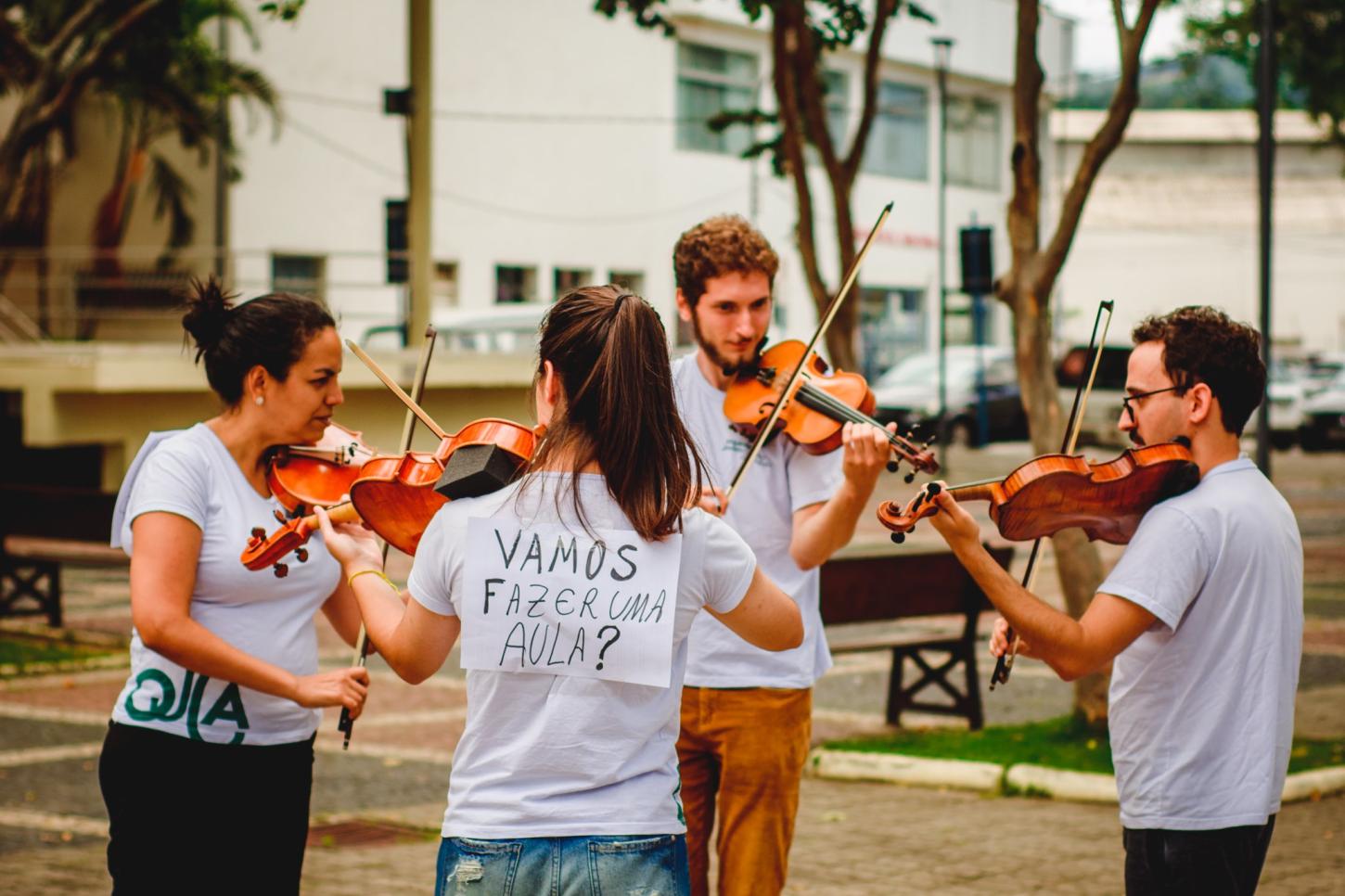 Orquestra Jovem Circuito das Águas (OJOCA) faz ensaio aberto ao público neste sábado (12) na Praça da Catedral em Amparo