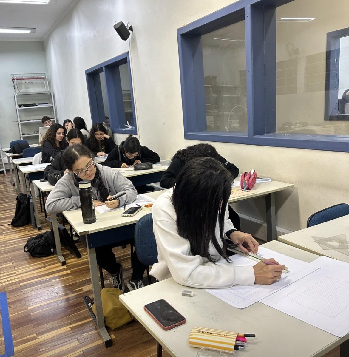Universidade no Vale do Paraíba promove jornada para aproximar estudantes da realidade profissional