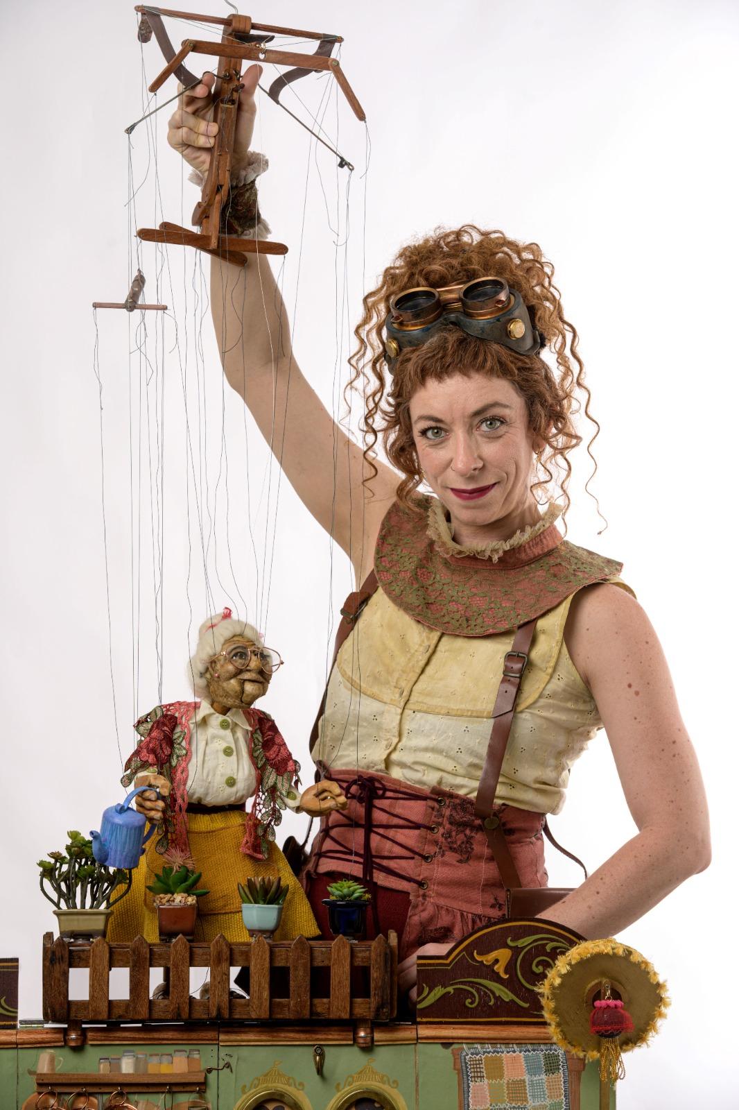 Espetáculo de marionetes de fio tem estreia no feriado prolongado