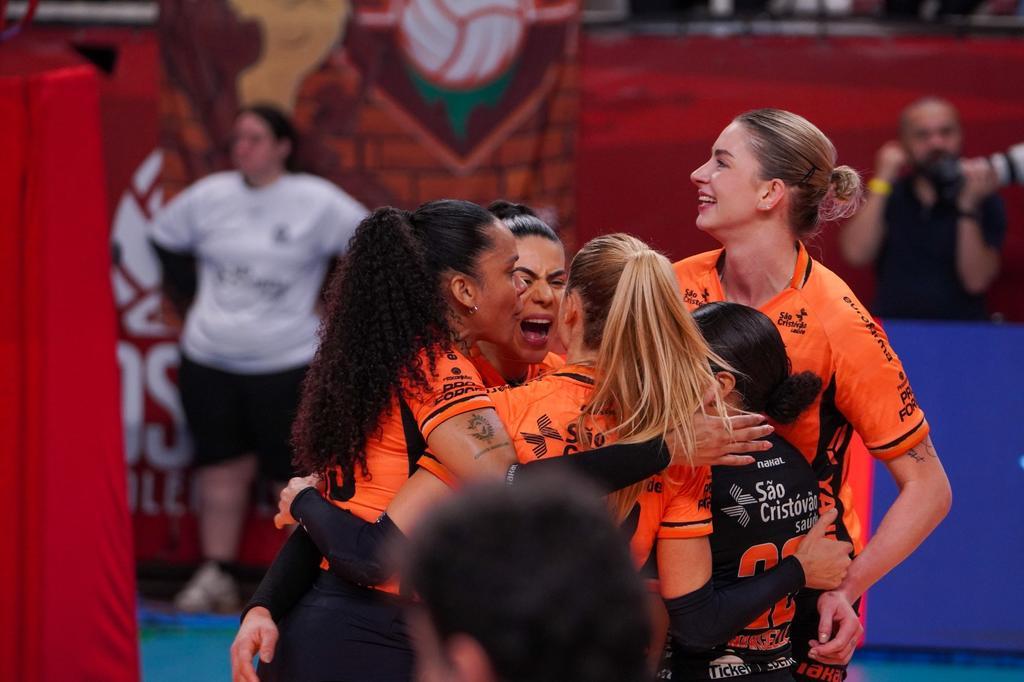 Osasco São Cristóvão Saúde vence batalha contra Pinheiros e vai em busca do 19º título estadual