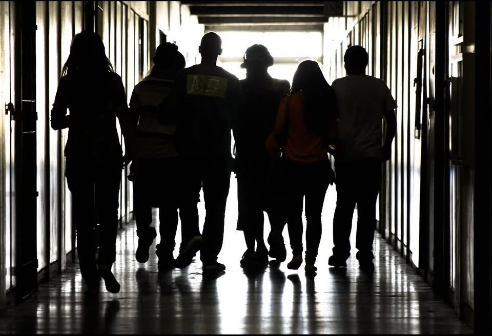 Redução da maioridade penal divide especialistas sobre responsabilização e ressocialização de adolescentes