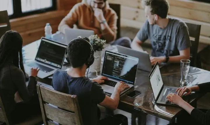 8 dicas para começar a usar inteligência artificial no seu negócio e ganhar produtividade