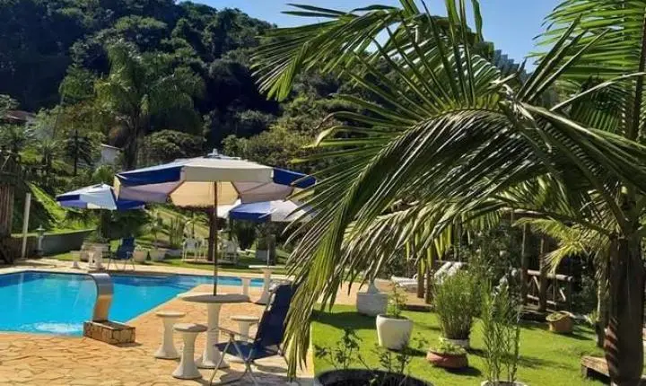 Centenária Festa de Santa Cruz é uma ótima dica para explorar a beleza de Monte Alegre do Sul no feriado