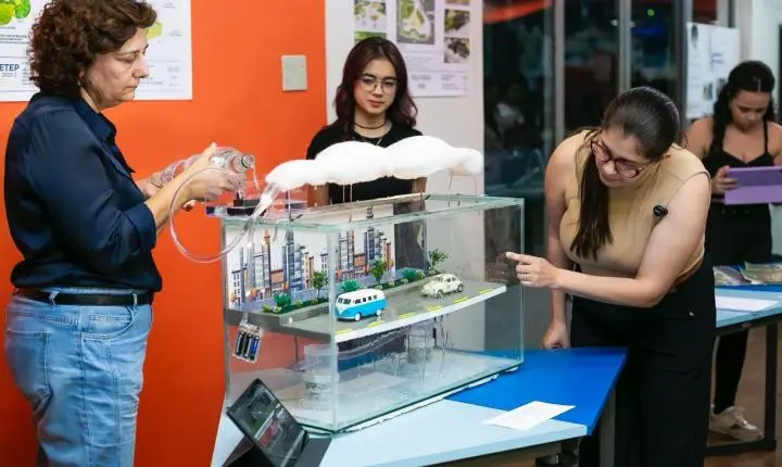 Centro universitário prepara nova edição de feira com projetos que colocam o conhecimento em ação