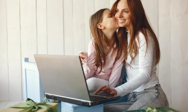 Como os lojistas podem se antecipar ao pico de vendas com IA conversacional?