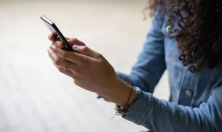 Deputado quer sistema integrado para combater deepfake, feminicídio e crime de stalking no estado