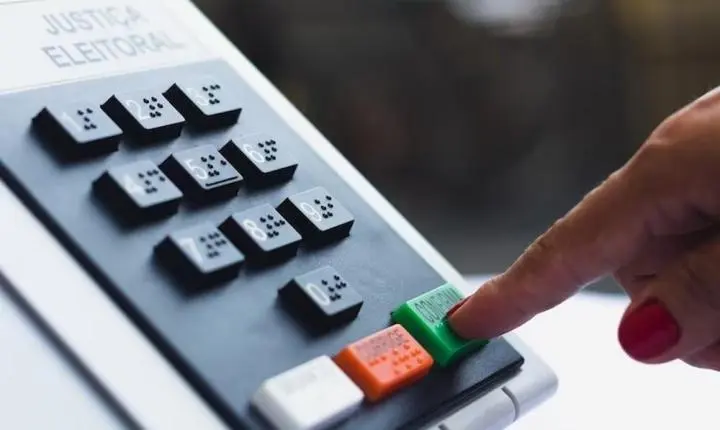 Dinalva surge como um novo modelo em comunicação política