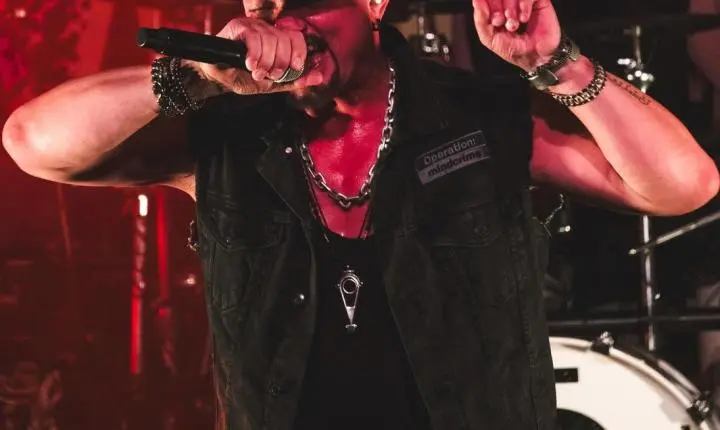 Geoff Tate retorna ao Brasil com a turnê de despedida de Operation: Mindcrime, um dos maiores clássicos da história do metal