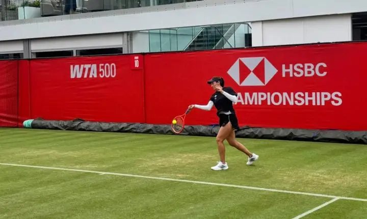Luisa Stefani estreia bem na grama do WTA de Queen's