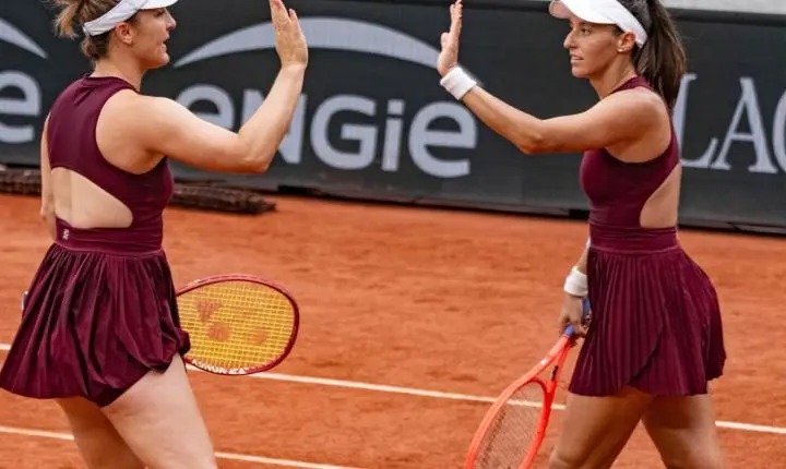 Luisa Stefani vai à semifinal em Roland Garros de forma inédita