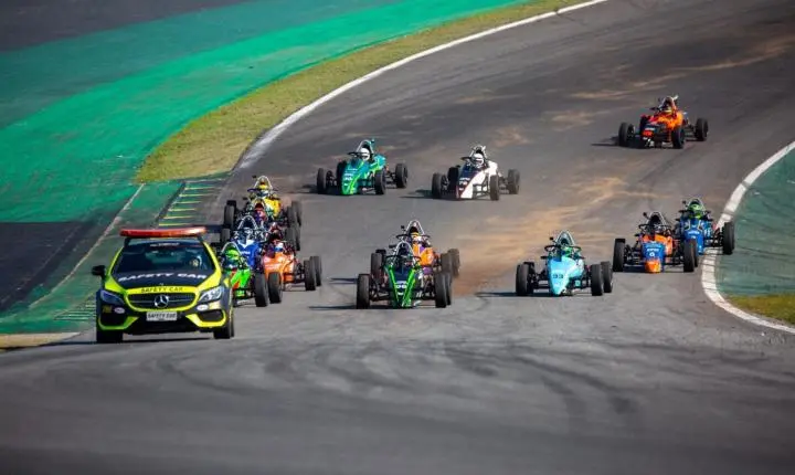 Médici e Veloso faturam vitórias na 4ª etapa do Paulista de Fórmula Vee em Interlagos