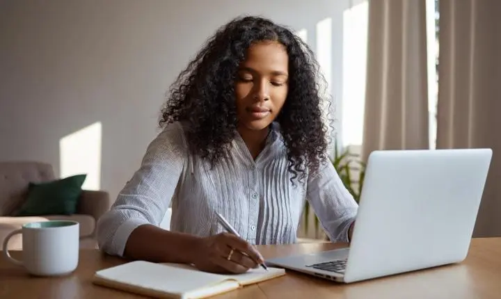 Plataforma lança curso gratuito que integra copywriting, storytelling e narrativa