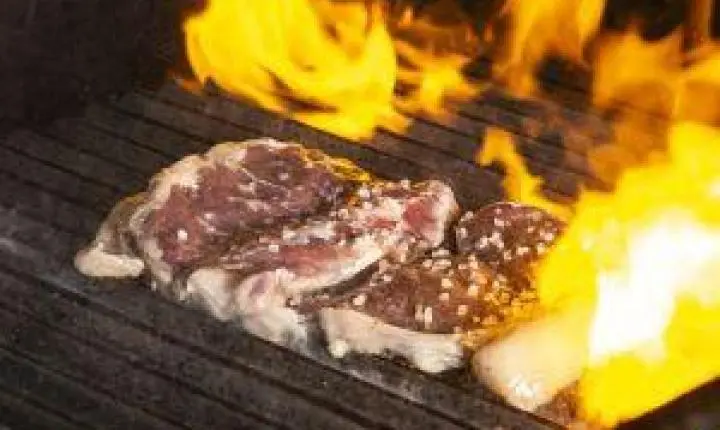 Restaurante paulistano agrega clássicos na brasa