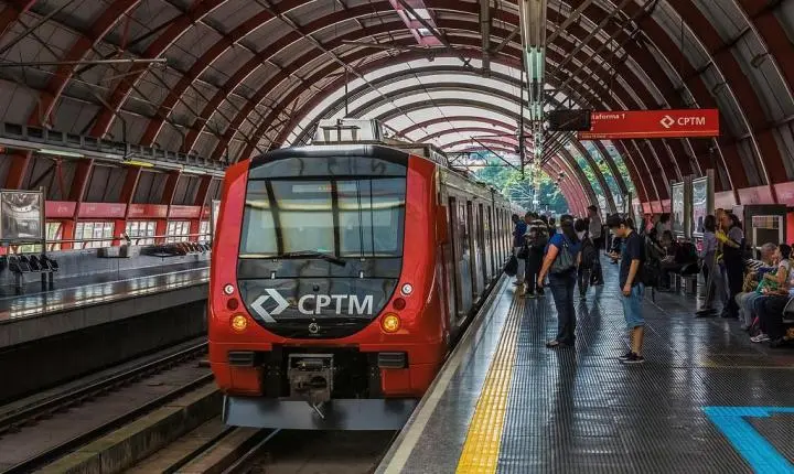 Trens e Metrô terão funcionamento 24h durante Virada Cultural 2026