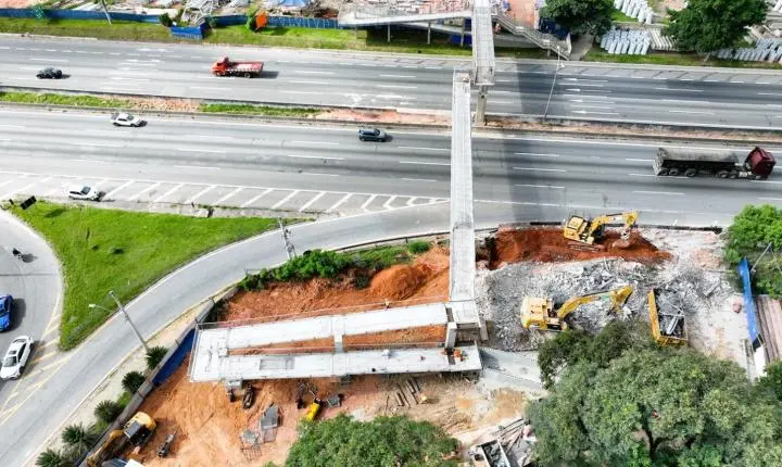ViaOeste libera antecipadamente travessia da passarela do km 26, em Barueri