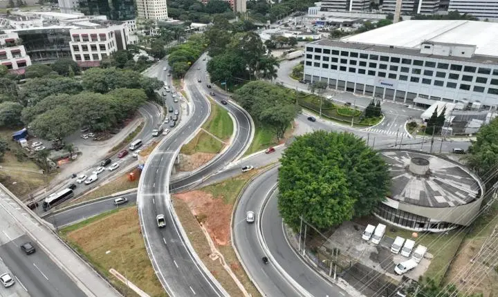 ViaOeste libera novo acesso elevado no Trevo de Alphaville para motoristas com destino à Alameda Rio Negro